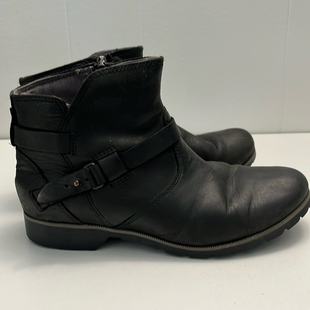 Teva black leather ankle boots, 6.5